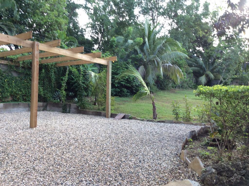 Casa Lilly Bed & Breakfast Cabarete Exterior photo