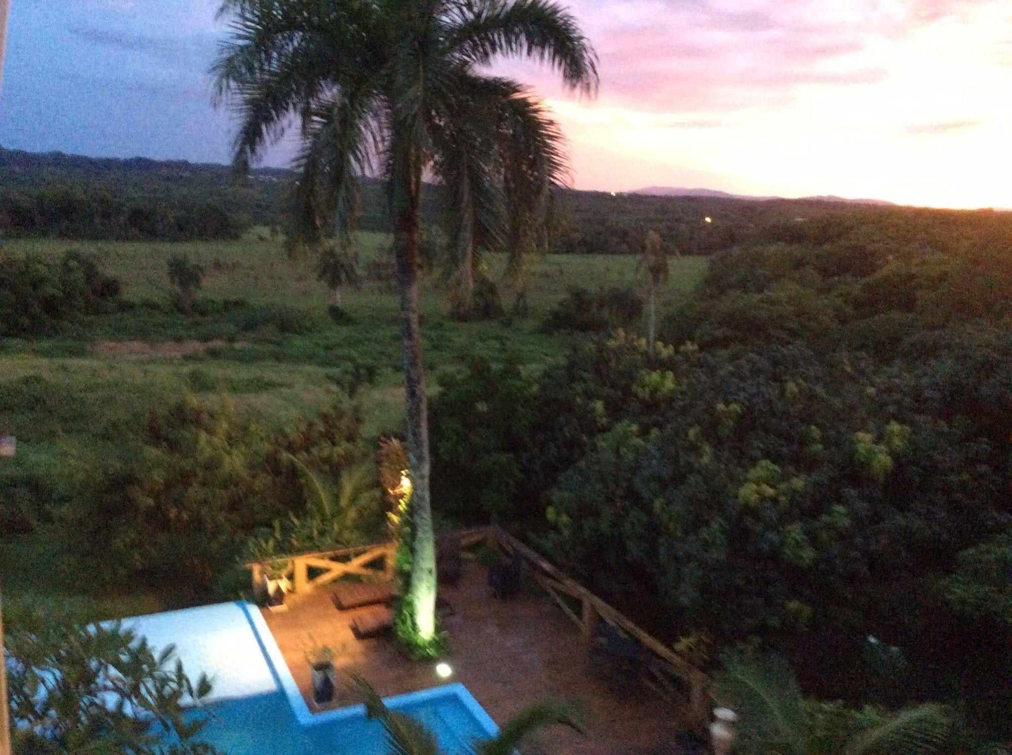 Casa Lilly Bed & Breakfast Cabarete Exterior photo